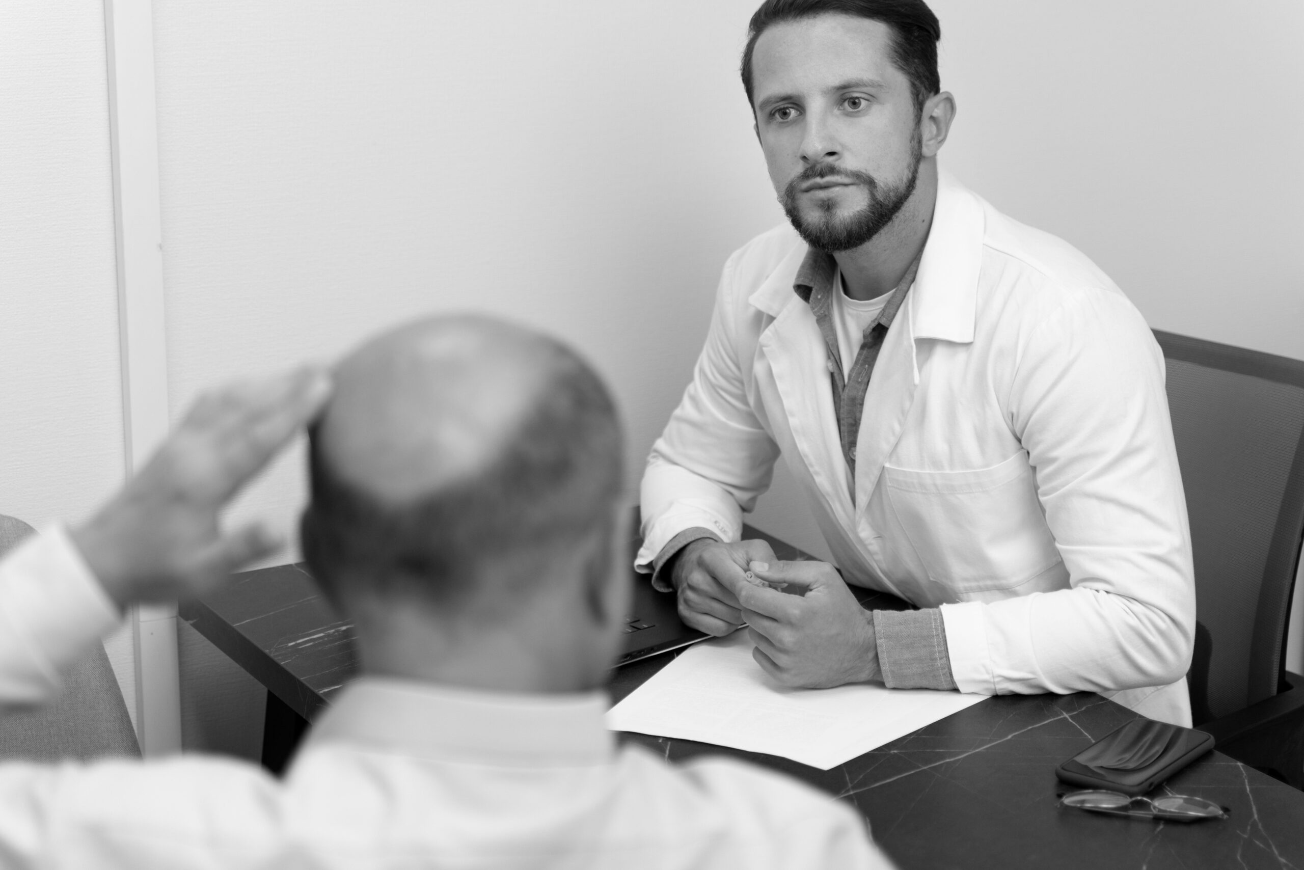 How to Choose the Best Hair Transplant Clinic: Key Factors to Look For